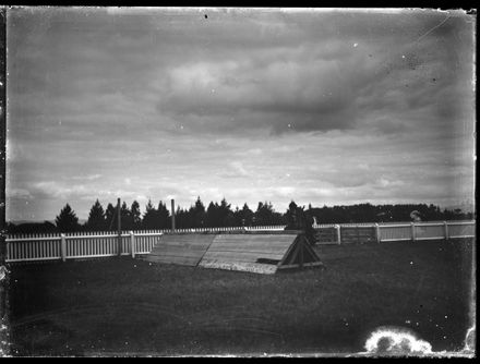 Horse Vault, Unidentified Racetrack - Resource cover image