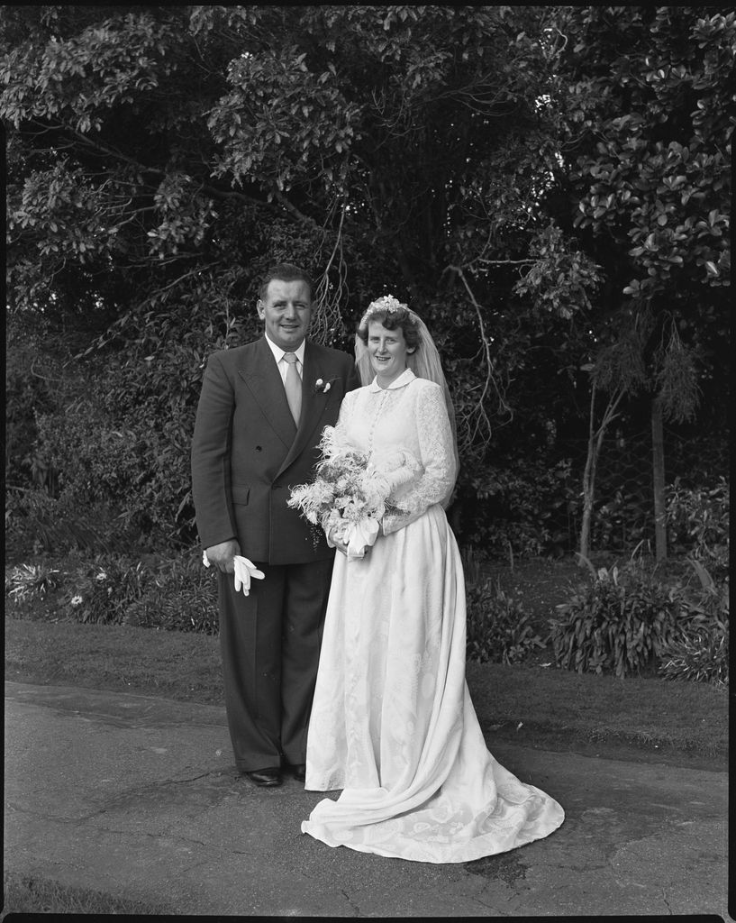 Leon and Cuff Wedding, Feilding - 2016N_ElmarB3_012801