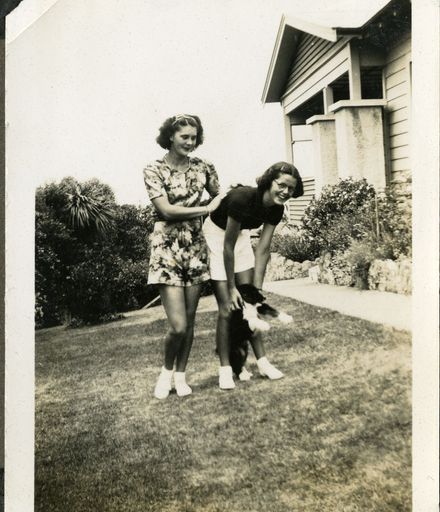 Joan Klee and Cora, Napier