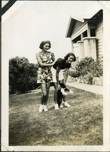 Joan Klee and Cora, Napier