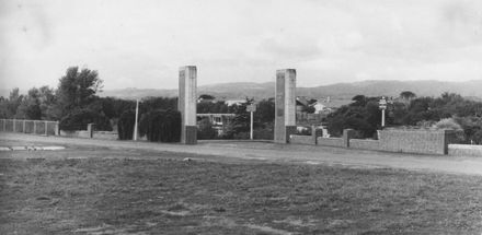 Memorial Park entrance, Main Street