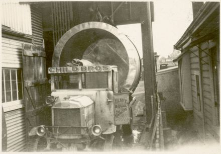 Child Bros. Haulage Truck with Berry Engineering tank - Resource cover image