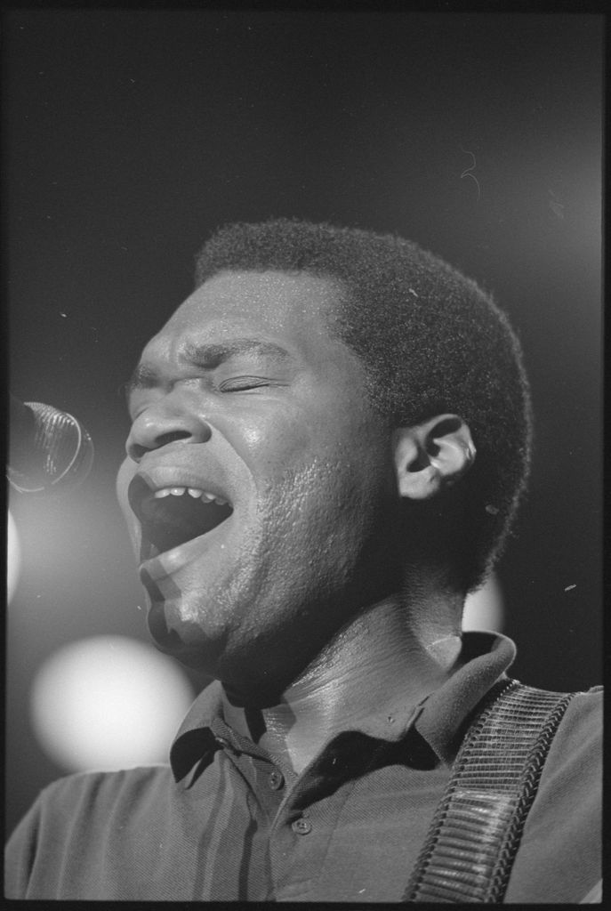 Bluesman Paints the Town Blue