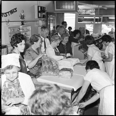 Many People Shopped Early Today - Resource cover image