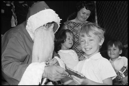 Children meeting Santa - Resource cover image