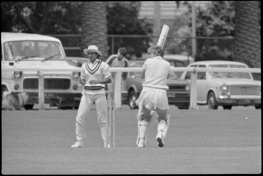 "Kiwi side keeps final bid alive"