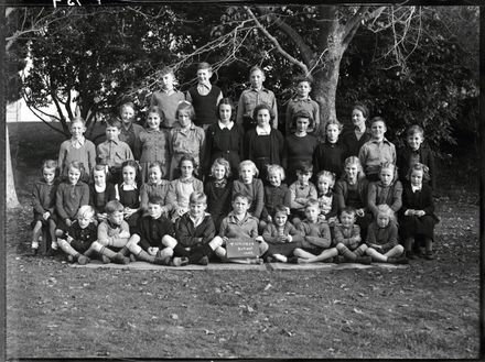 Class Photograph, Taikorea School
