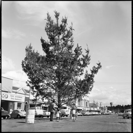 [Main street, Foxton.] - Resource cover image