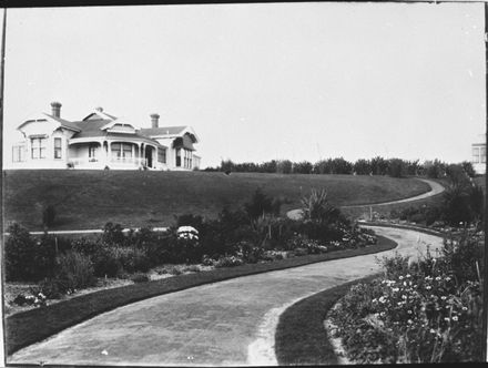 'Te Puke' homestead, 145 Ruahine Street