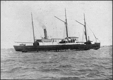 Three-masted coastal steamer in Manawatu River