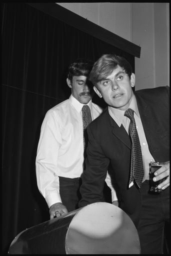 Unknown Xmas party - Resource cover image