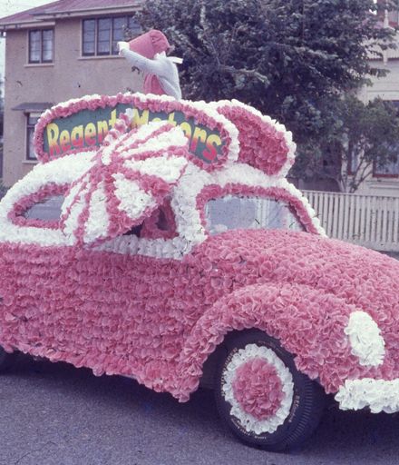 Floral Parade - Regent Motors VW Beetle Float