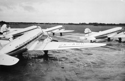 DC3 aeroplanes, Milson Airport