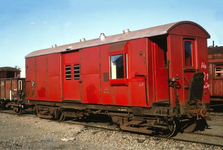 F Class Guard Van