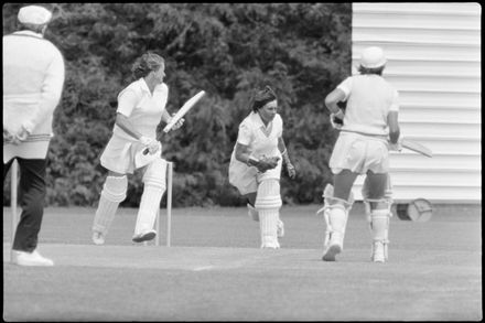 “Kiwi women coast to easy victory” - Resource cover image