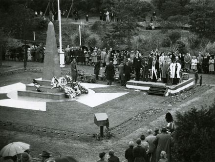Unveiling of War Memorial, Memorial Park