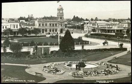 The Square, 1912 1