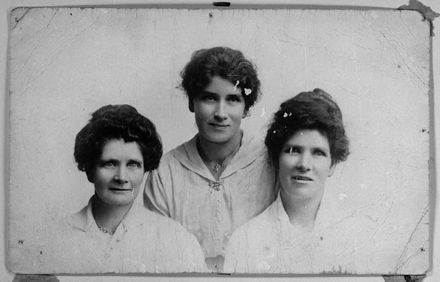 Barbara, Jessie & Elizabeth Kennedy