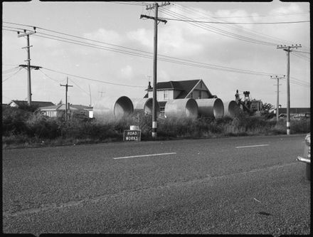 Laying Storm Water Pipes along Pioneer Highway