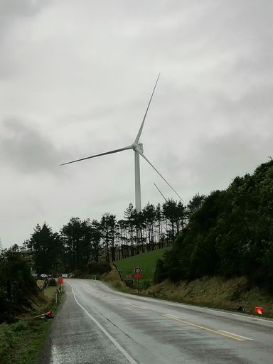 Wind turbine, Pahiatua Track