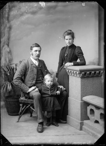 Unidentified Family Group
