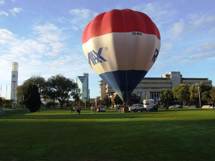 Balloon ascent, The Square