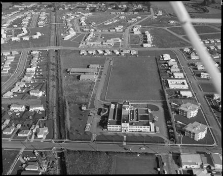 Argosy Aerial - Glaxo Laboratories and Star Flats