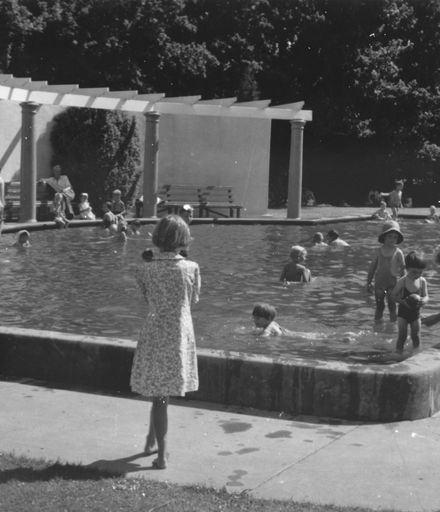Children swimming in the paddling pool, Victoria Esplanade
