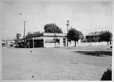 Corner of Ruahine Street and Broadway Avenue