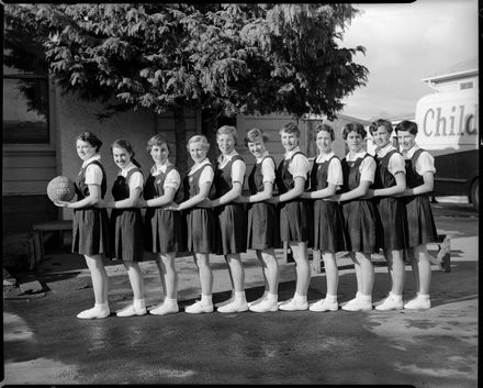 Netball Team, Palmerston North Technical High School - Resource cover image