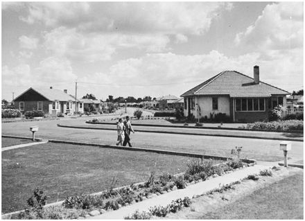 Evans Family Collection: Savage Crescent Conservation Area, a garden suburb
