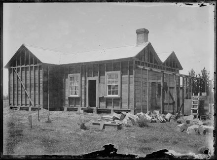 Unidentified House Construction - Resource cover image
