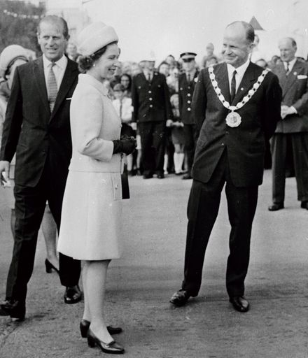 Queen Elizabeth II with Mayor Desmond Black