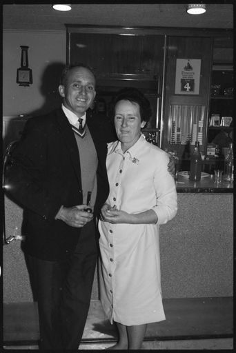 Party at the Boyer Bar - Resource cover image