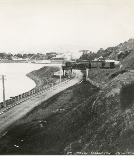 Manawatu Train Entering Wellington
