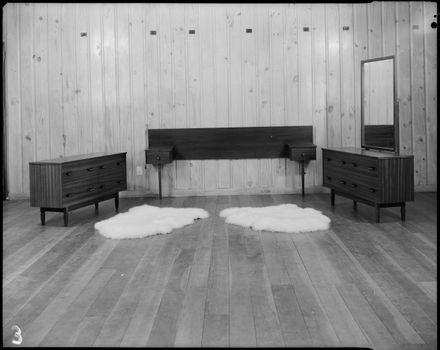 Craftmaster Furniture - bedroom suite