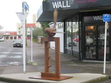 Bird sculpture by Paul Dibble