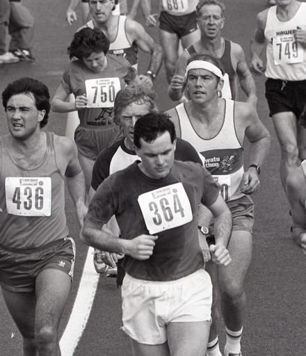 2022N_2017-20_040136 - Family flavour to run - Half-marathon 1986