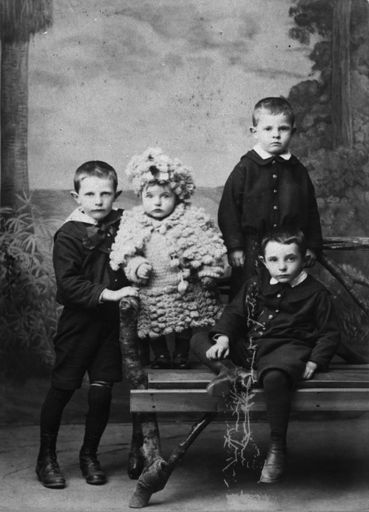 Children of Frederick Pirani