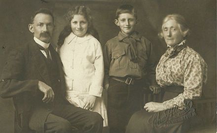 Griffiths family portrait.