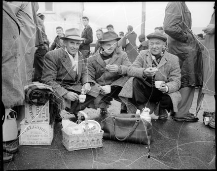 "Waiting for Start of Big Rugby Match" France-Manawatu - Resource cover image