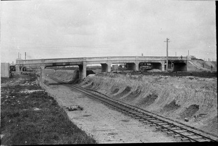 Milson railway deviation overbridge