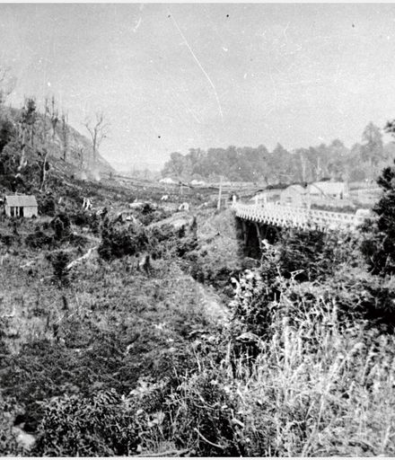 Upper Manawatu Gorge Bridge and settlement, near Woodville