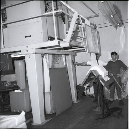 Making Cloth at Jacquards Mill