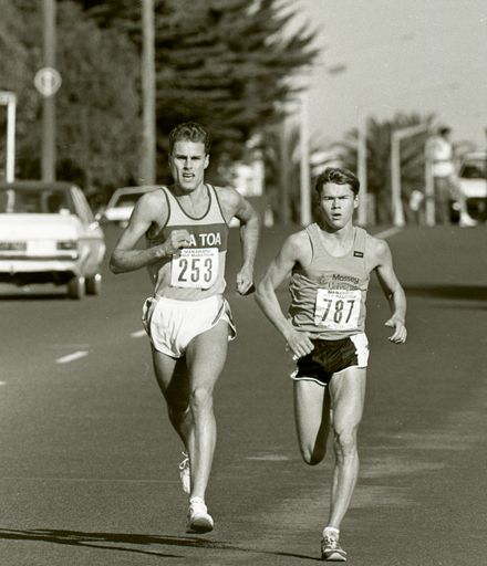 2022N_2017-20_040005 - Manawatu Marathon Clinic half-marathon 1991