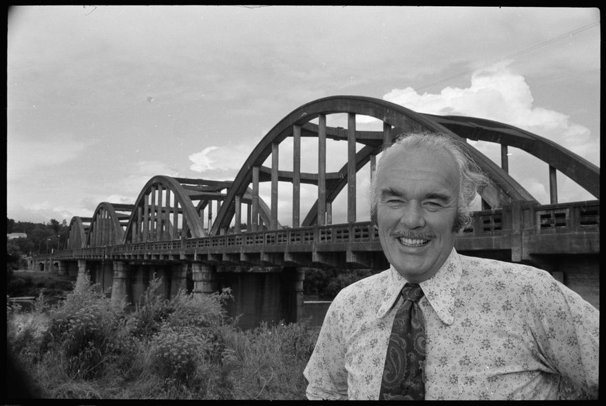 John Lithgow at the Fitzherbert bridge