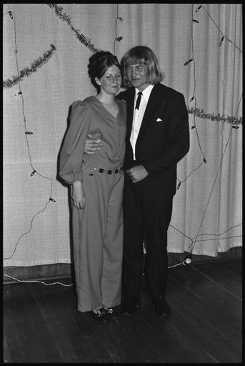 Unknown party attendees - Resource cover image