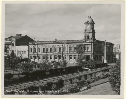Main Post Office, The Square