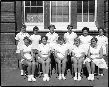 Summer Sports Team, Palmerston North Teachers' College - Resource cover image