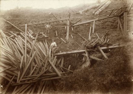 Timber crash at Drum Point, Kahuterawa